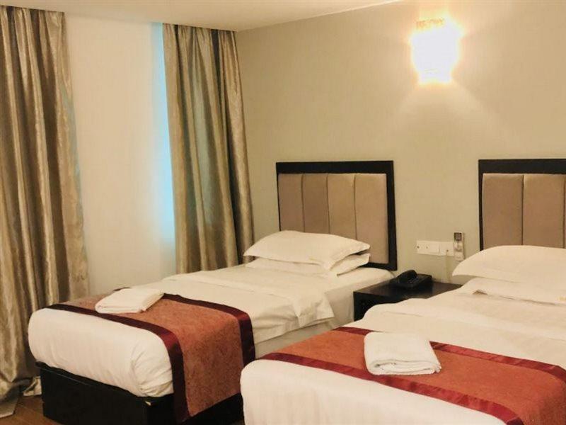 Kk Waterfront Hotel Kota Kinabalu Exteriör bild