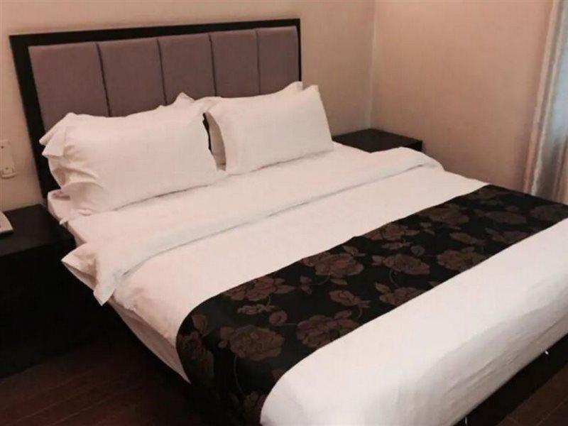 Kk Waterfront Hotel Kota Kinabalu Exteriör bild